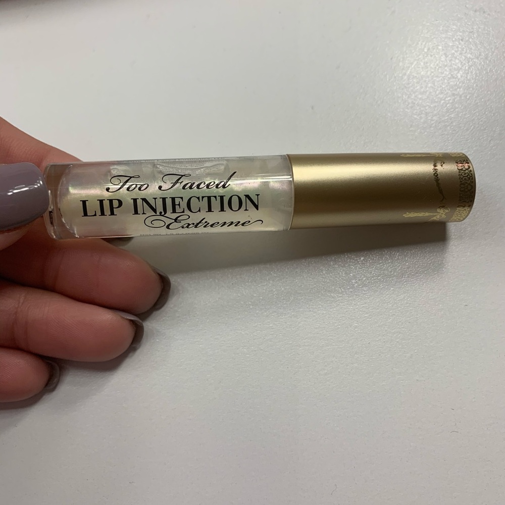 TOO FACED LIP INJECTION EXTREME😱